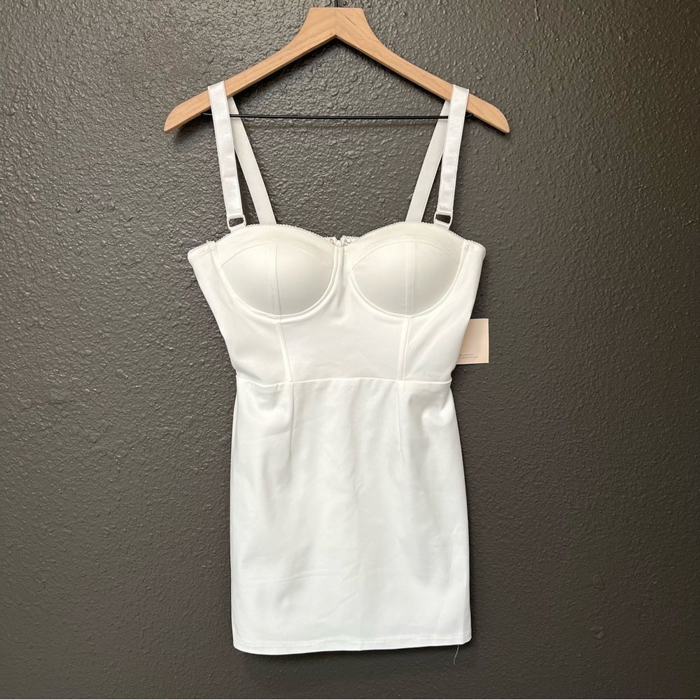 Revolve, Superdown, Savanah Square Trim Corset Dr… - image 2